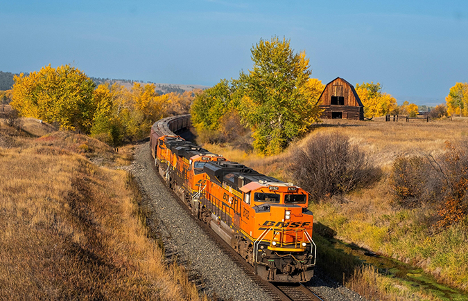 A BNSF grain train near Jens, Montana A BNSF grain train near Jens, Montana